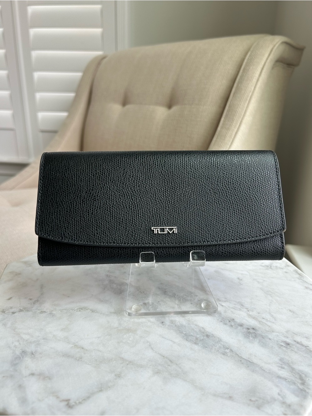 Tumi black Safina, leather envelope style Wallet with RFID